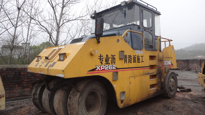 XP262型徐工轮胎式压路机